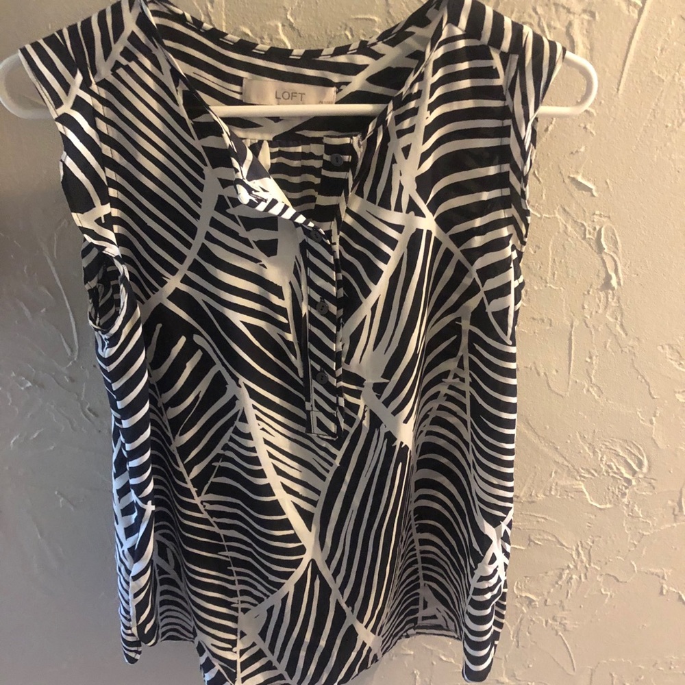 Loft sleeveless blouse